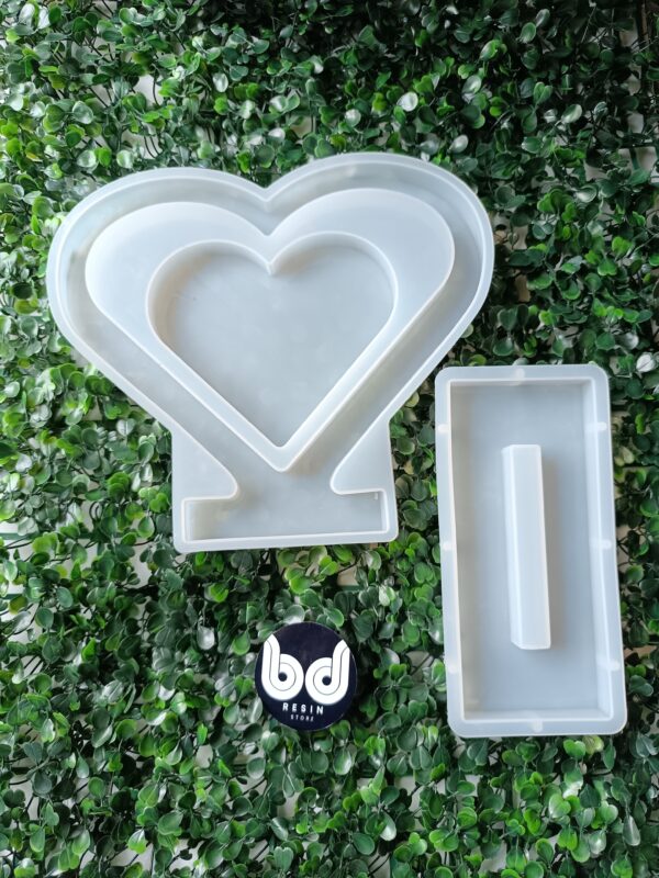 heart middle hanging