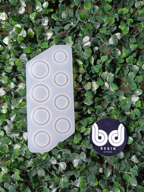Hand ring mould