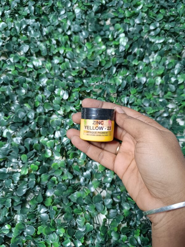 Opaque pigment zinc yellow